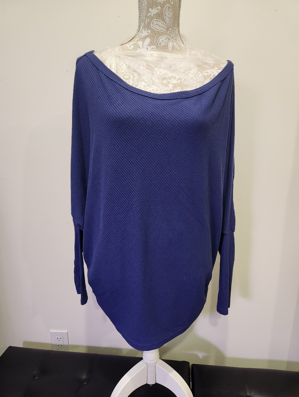 Oversized Ribbed Boatneck Top in Deep Blue